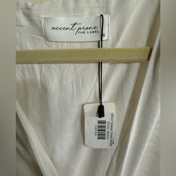 NWT, Accent Prone white button down dress, size M - Picture 3 of 9